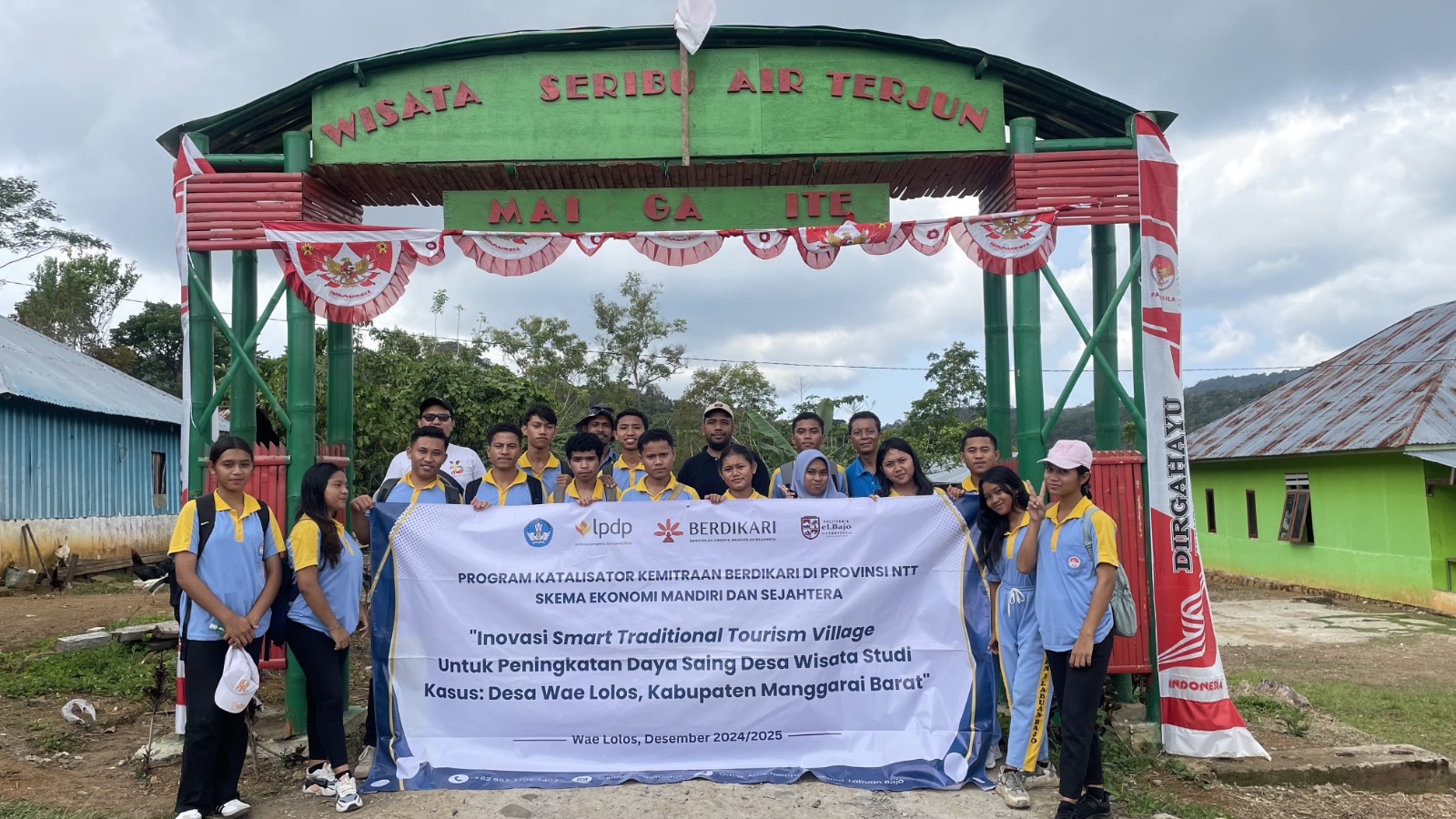 Tim Berdikari Ekosmira Politeknik eLBajo Commodus Gelar Teaching Factory Bersama SMKN 1 Labuan Bajo